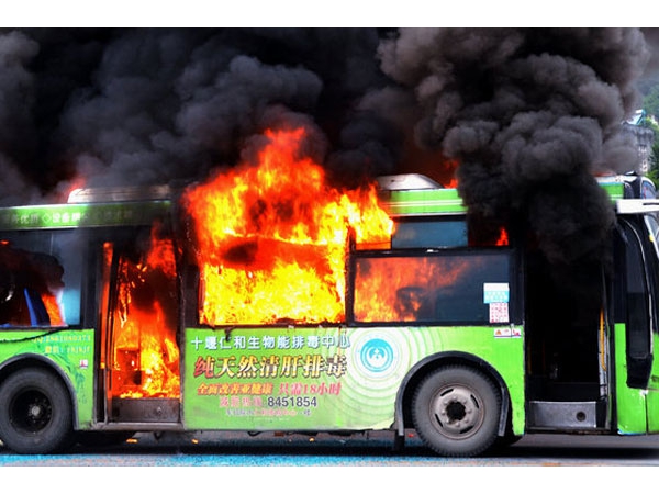 公交车辆失火后的注意事项以及自救措施